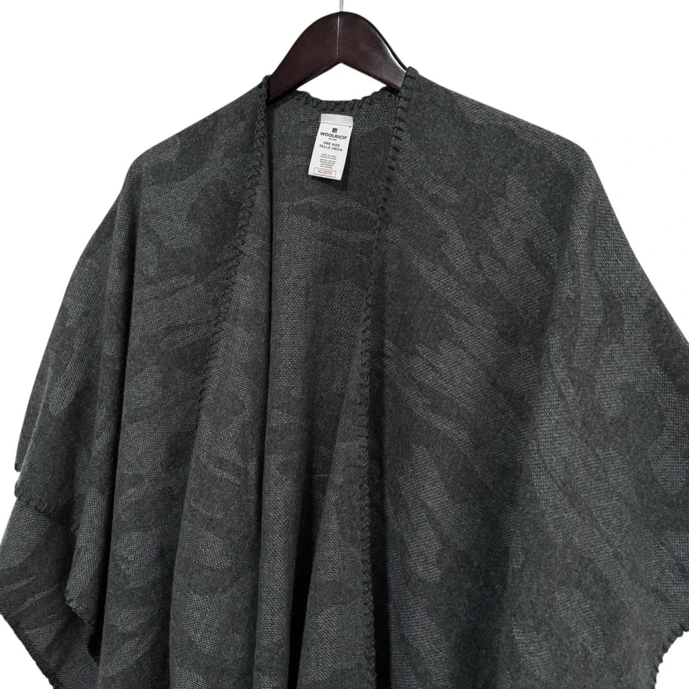 WOOLRICH Women's Wrap Cape Poncho‎ Gray Camo Blanket Coat ONE SIZE Length 31